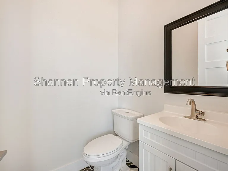 1603 Colorado St — Photo 18