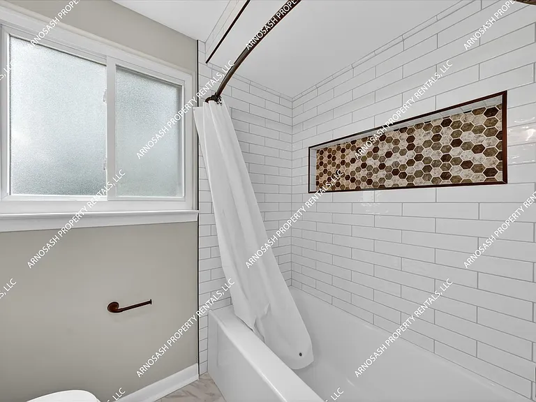 27345 Harvard Rd — Photo 38