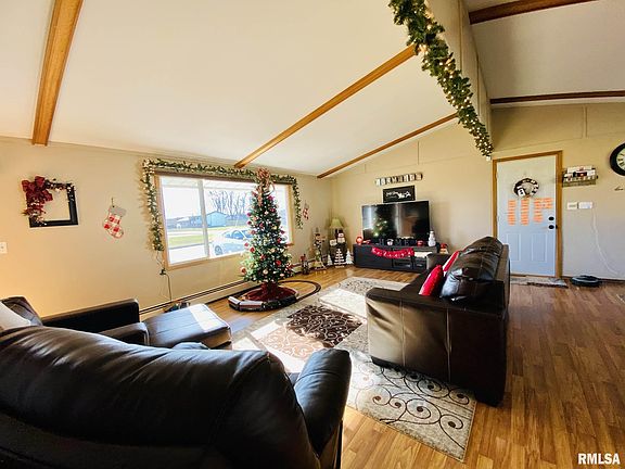 5th image of 701 Pleasant Dr