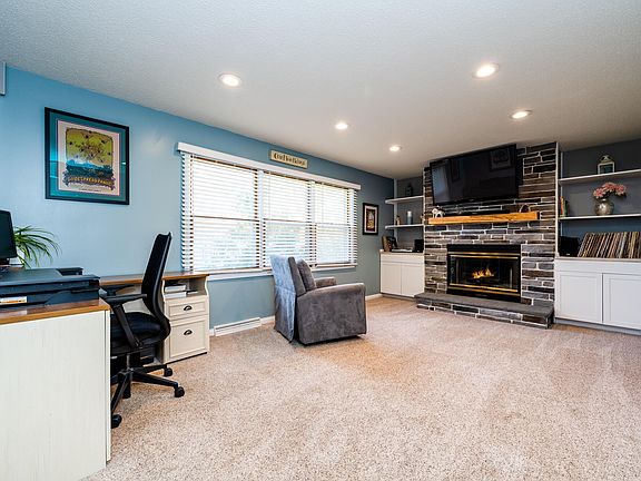 5th image of 1423 Saint Joseph Cir