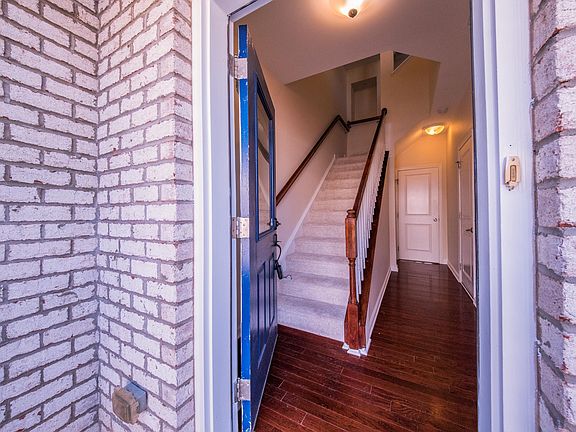 2nd image of 433 Berry Chase Way