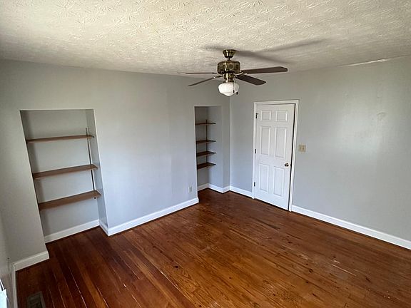 3rd image of 2621 Belmont Heights Ave