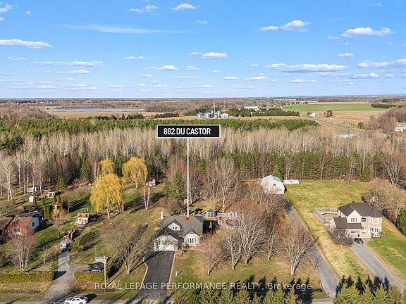 4th image of 882 Castor Rd