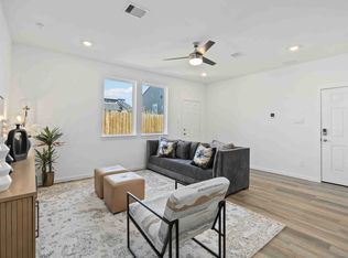 5921 Manning Oaks St, Houston, TX 77091