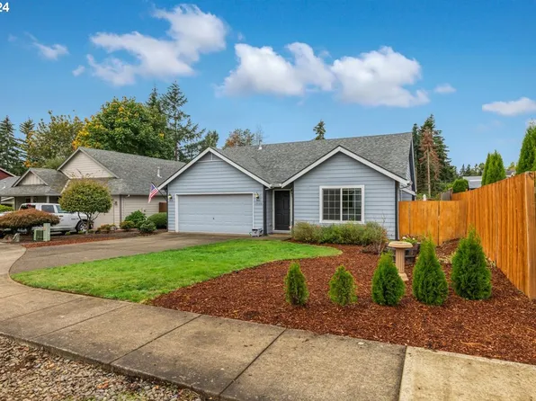 19123 Merchant Pl, Oregon City, OR 97045