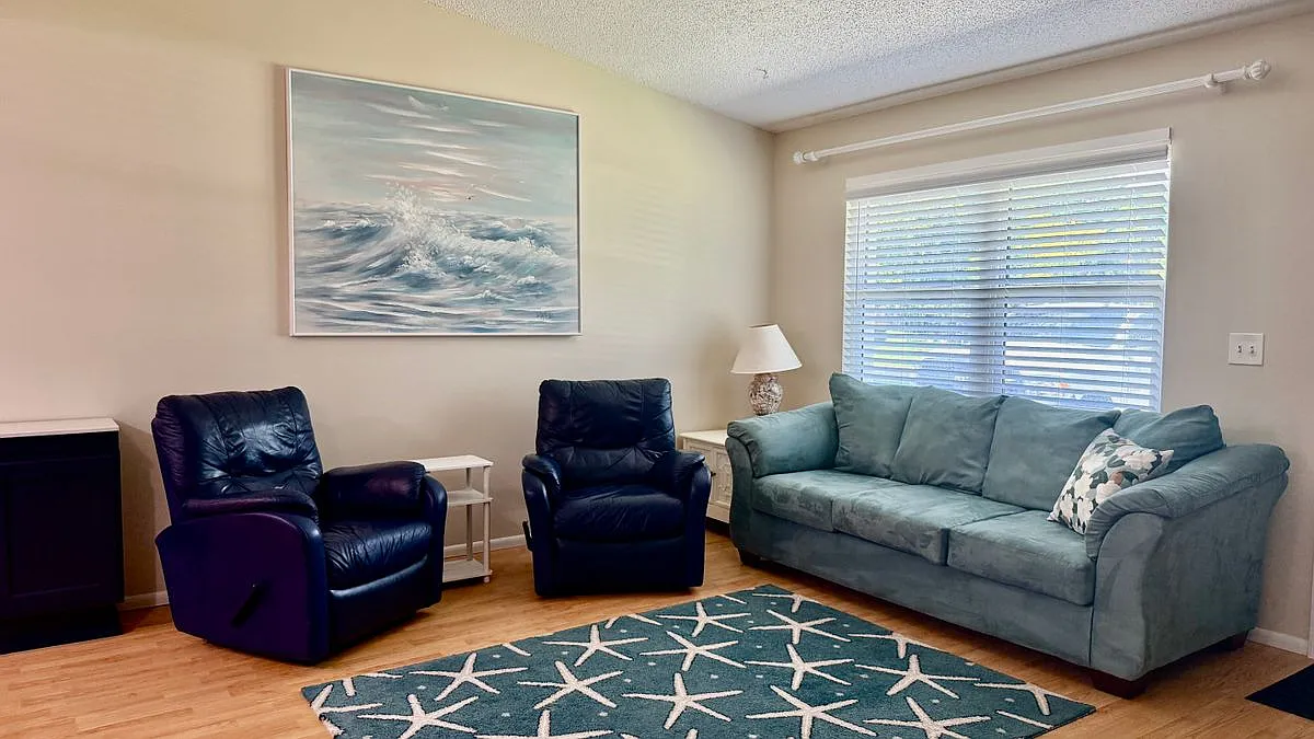 2 bed, 1.0 bath, 1418 sqft, $2,500 — Photo 4