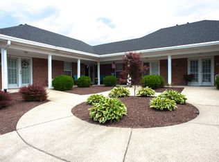 8122 Arthur Goins Blvd, Louisville, KY 40228
