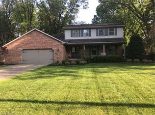 567 Murray Hill Dr, Youngstown, OH 44505