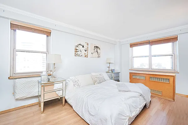 Sold by Compass | media 22