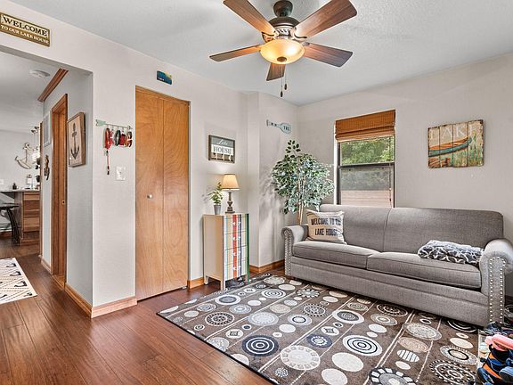 4th image of 88 Montgomery Circle