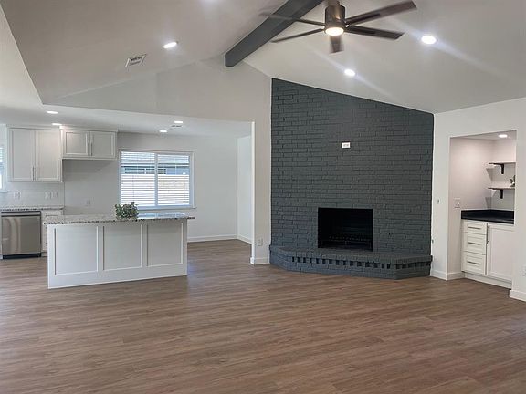4th image of 2801 Glencliff Dr