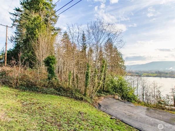 610 Columbia Street, Cathlamet, WA 98612