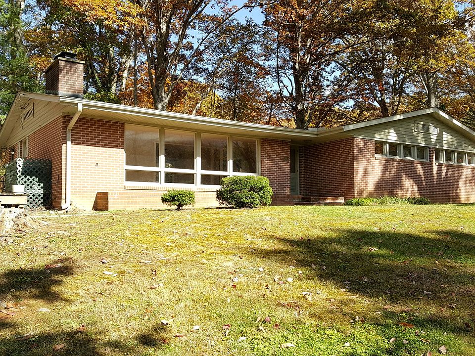 1st image of 837 Pigeon St