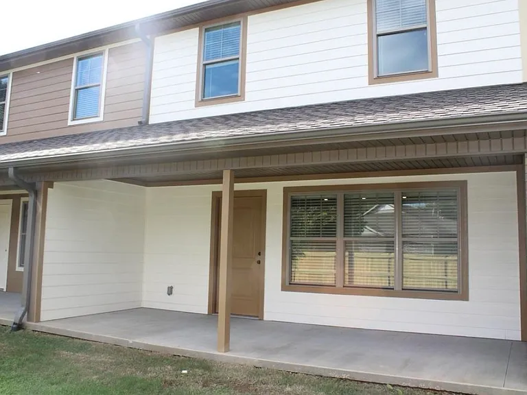 194 Old Farmington Rd — Photo 11