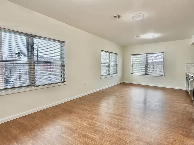 143 Zabriskie St #2D — Photo 4