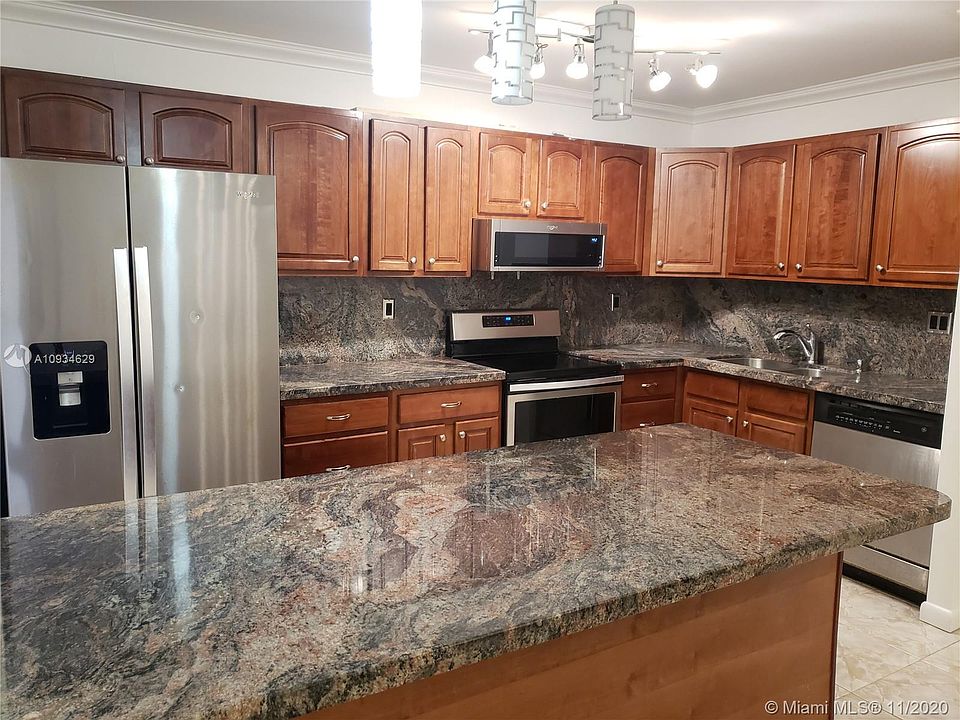 1st image of 20381 NE 30th Ave APT 208