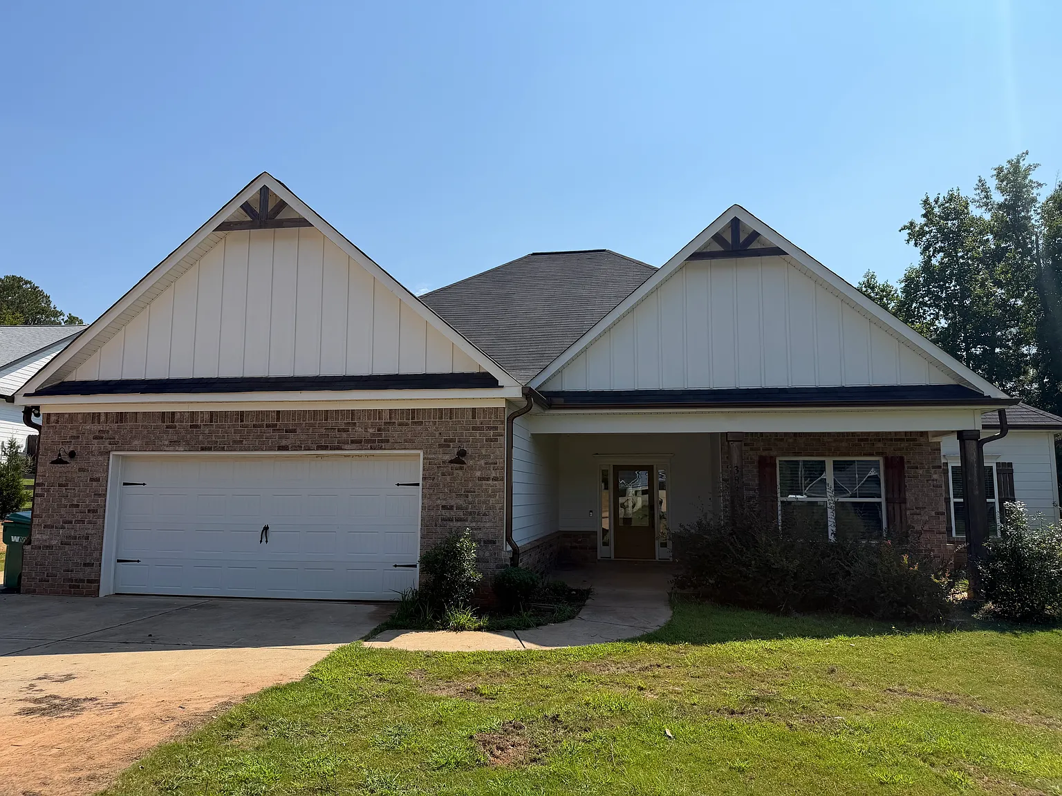 4 bed, 1968 sqft, $3,000 — Photo 1