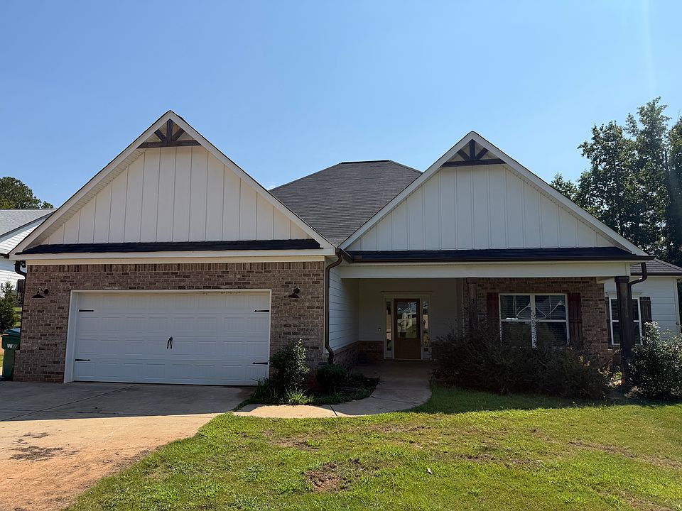 1st image of 381 Bennett Dr