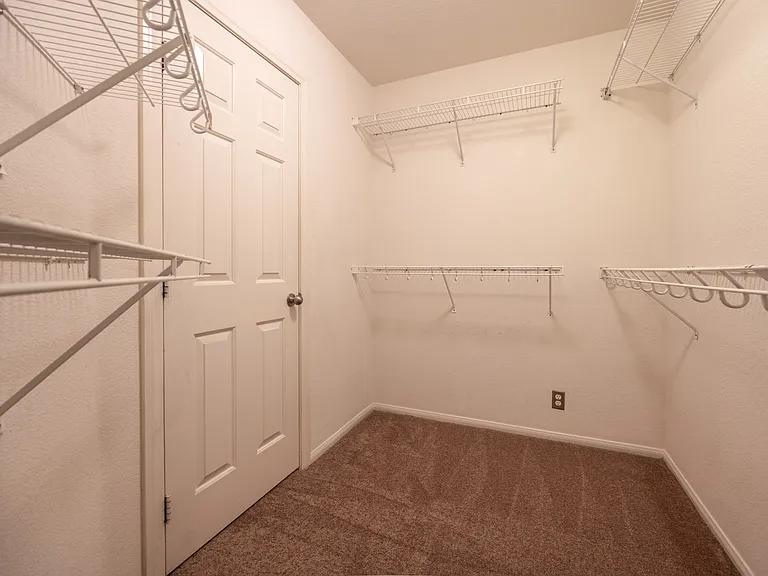 10294 Keystone Pastures St — Photo 16