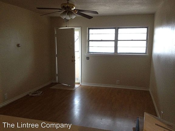 2nd image of 2708 Roanoke Dr