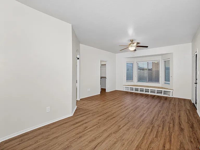 2523 S 41st Way — Photo 13