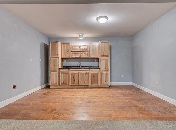 3rd image of 507 White Oak Dr