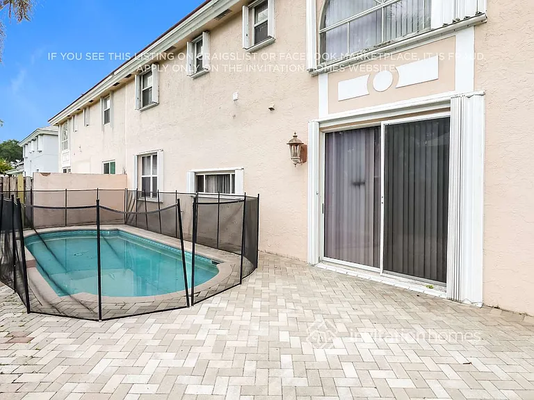 10225 Panama St — Photo 17