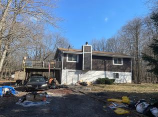 54 Meckesville Rd, Albrightsville, PA 18210