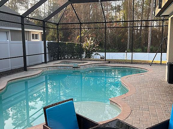 5th image of 2818 Summer Swan Dr