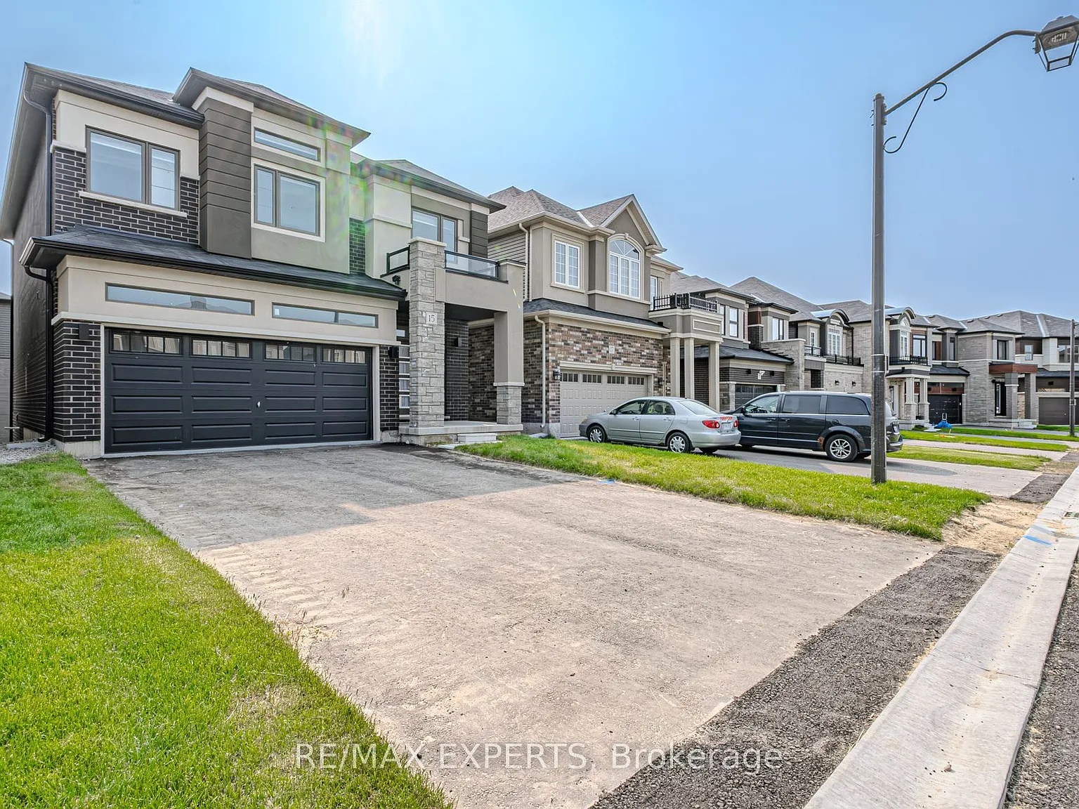 4 bed, $3,250 — Photo 1