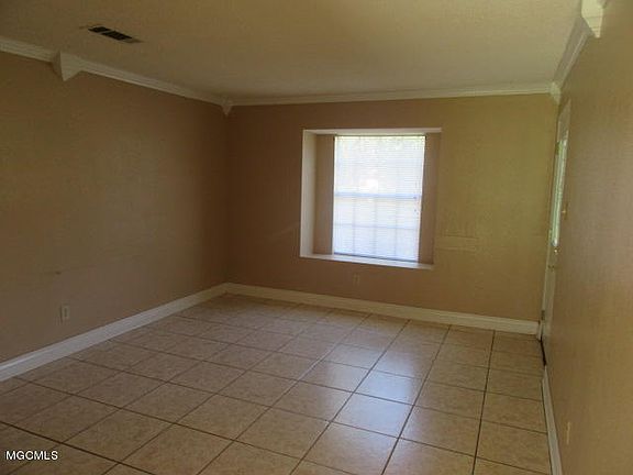3rd image of 2429 Westgate Pkwy