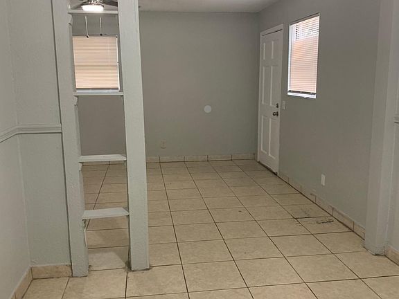 2nd image of 6965 Goldilocks Ln