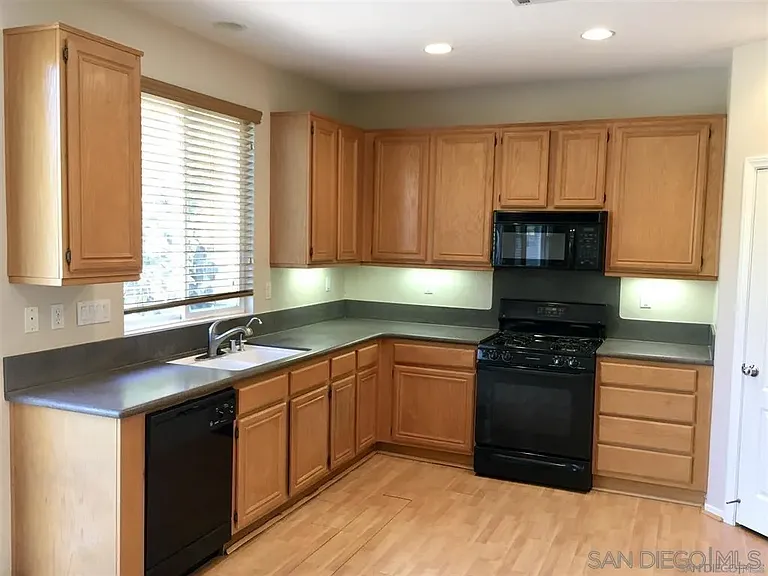 895 Bryce Canyon Ave — Photo 7
