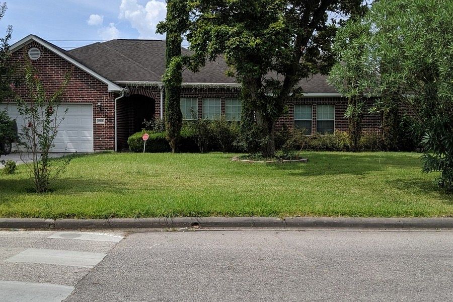 1st image of 7801 Pecan Villas Dr