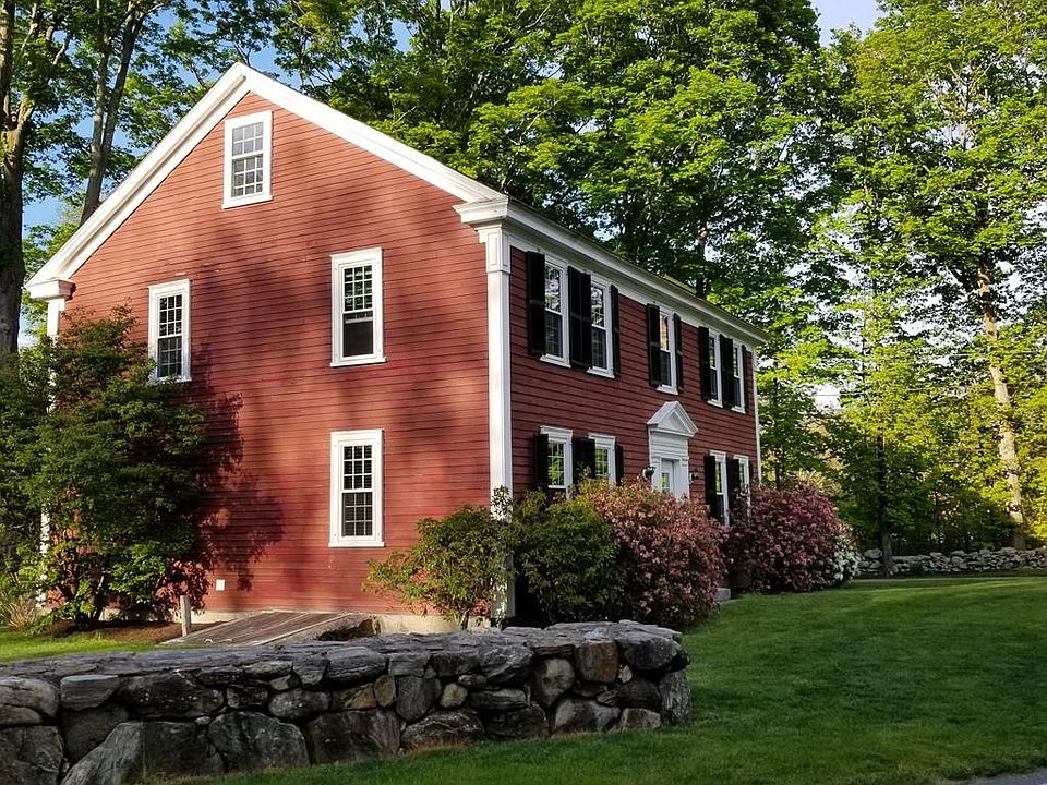 2nd image of 584 Sugar Rd