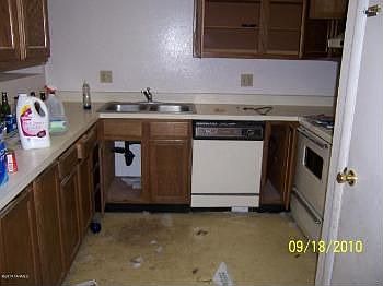 3rd image of 3113 N Corte De La Raqueta