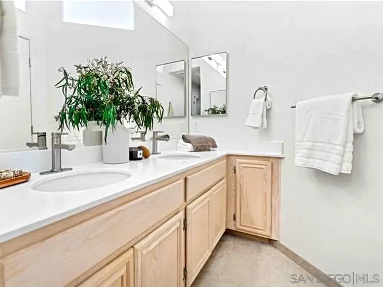 1259 Natoma Way #C — Photo 33