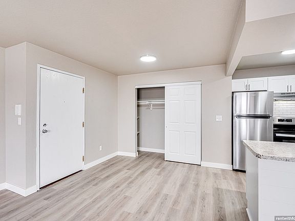 3rd image of 263-265-267 Grand Ct #A211