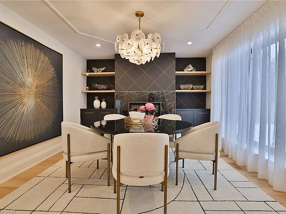 4th image of 200 Chartwell Rd