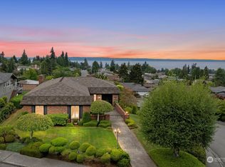 341 12th Ave N, Edmonds, WA 98020