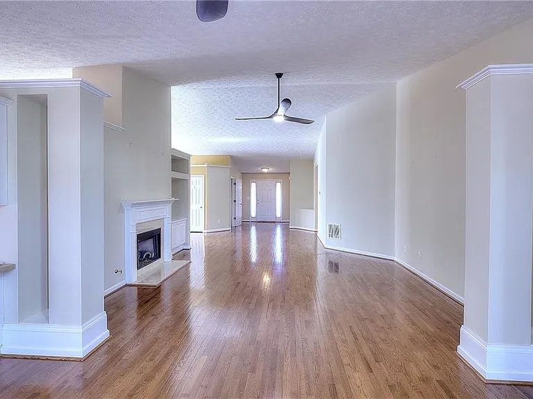 1705 Prospect Creek Dr — Photo 5