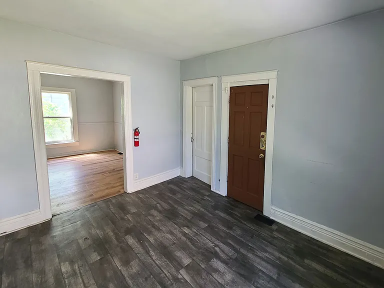 367 West Ave #1 — Photo 4