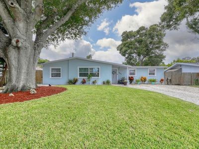 1607 Valencia Dr W, Largo, FL, 33778