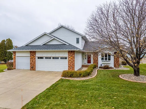 3139 25th Ave S, Fargo, ND 58103