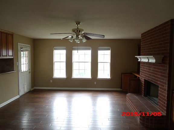 3rd image of 1014 Bentwater Pkwy