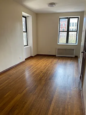 Rented by Compass | media 9