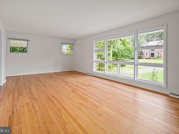 5th image of 9401 Forest Haven Dr