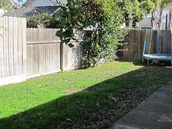 5th image of 1627 Camphor Way