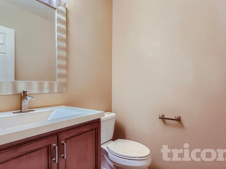 44 S Greenfield Rd — Photo 5