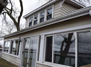 182 Howard Ct, Fox Lake, IL 60020
